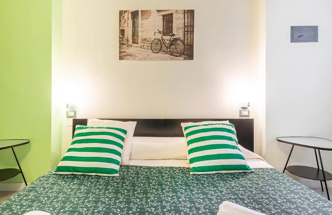 Thanit Rooms-1